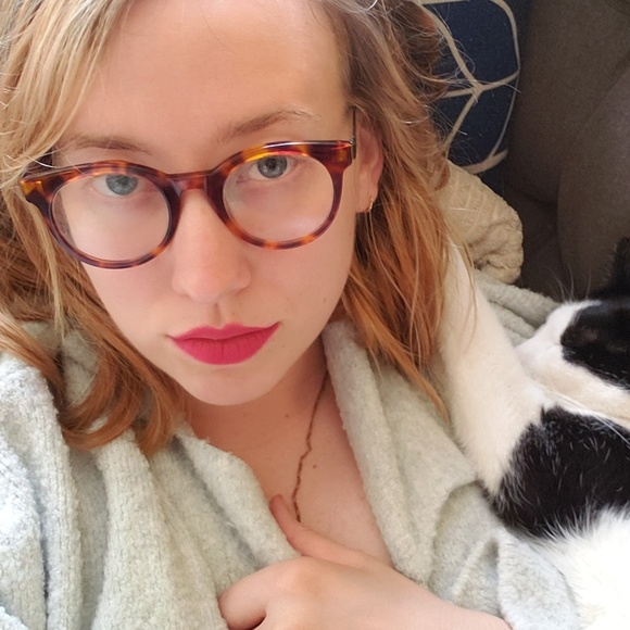 Meet your Posher, Hei - Picture 1 of 1